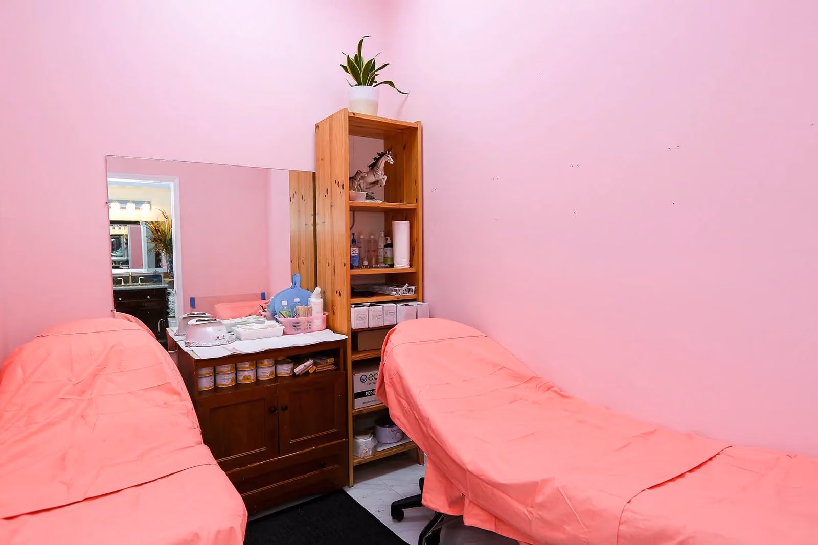 The private waxing room